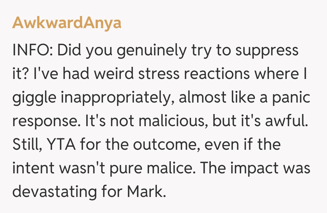 Comentariu de la AwkwardAnya