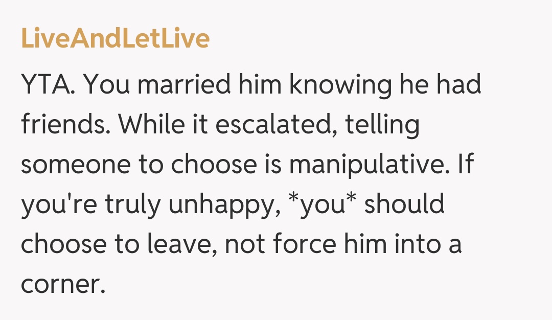 Comentariu de la LiveAndLetLive