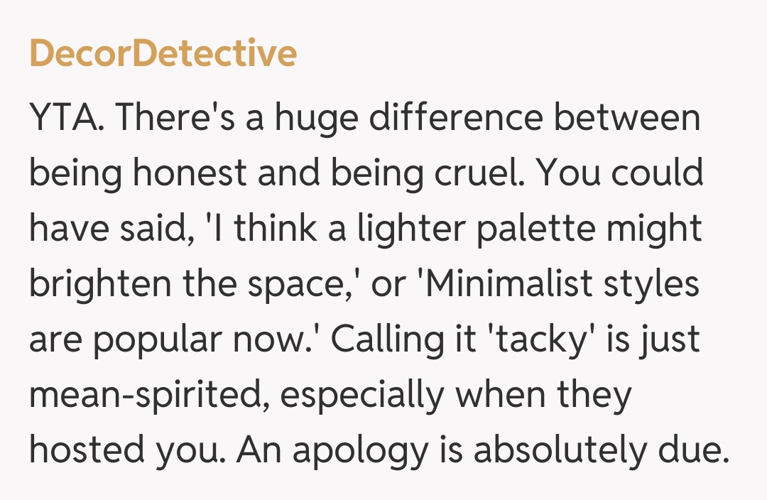 Comentariu de la DecorDetective