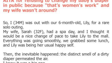 Photo of AITA for refusing to change my baby’s diaper in public because “that’s women’s work” and my wife wasn’t around?