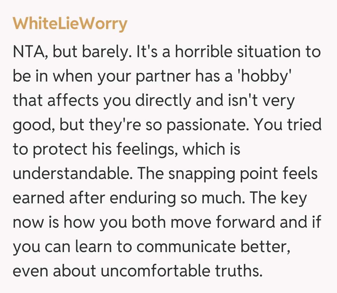 Comentariu de la WhiteLieWorry