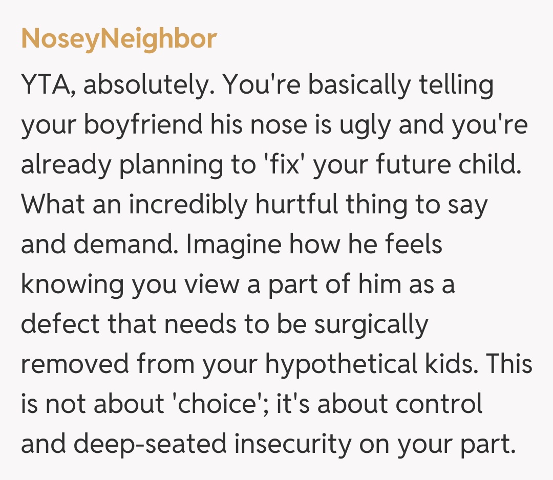 Comentariu de la NoseyNeighbor