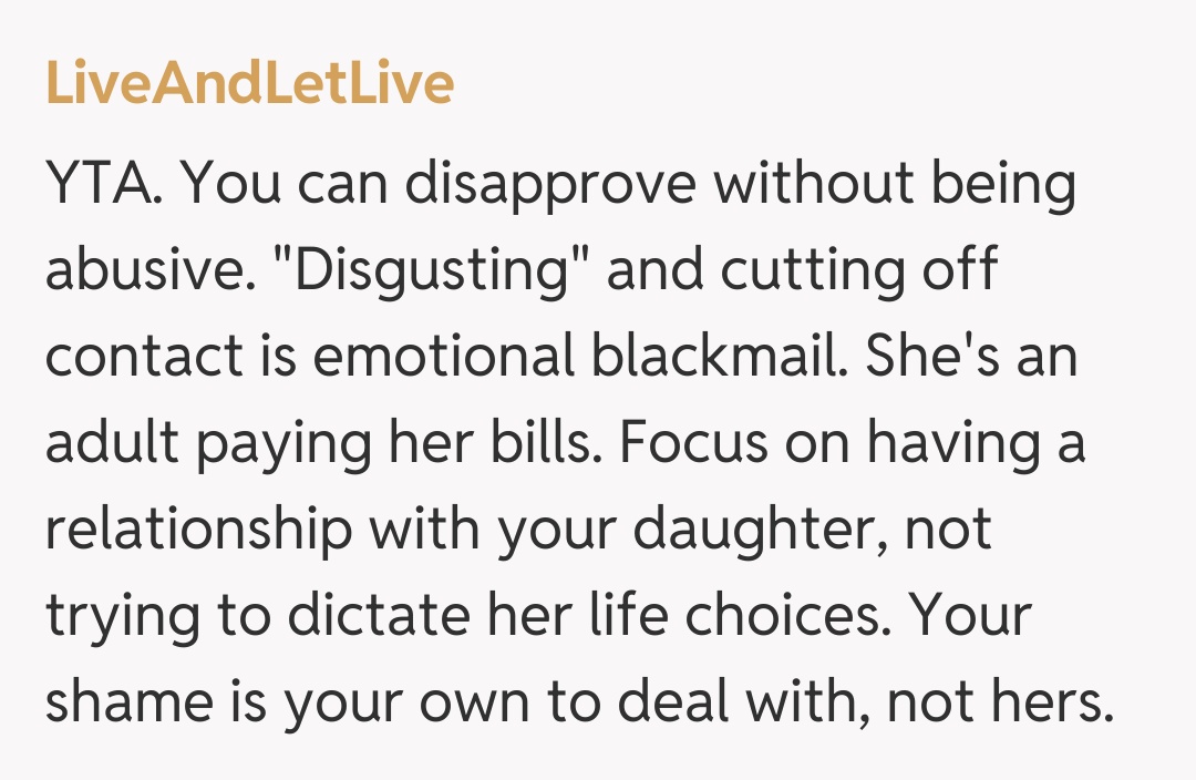 Comentariu de la LiveAndLetLive