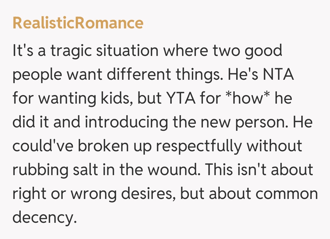 Comentariu de la RealisticRomance