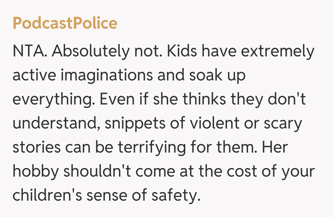 Comentariu de la PodcastPolice