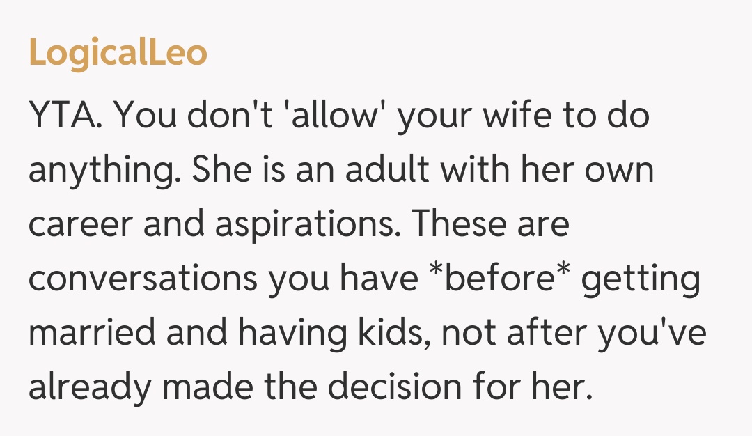 Comentariu de la LogicalLeo