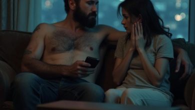 Photo of During a Quiet Movie Night, One Text Exposed the Truth About My Relationship