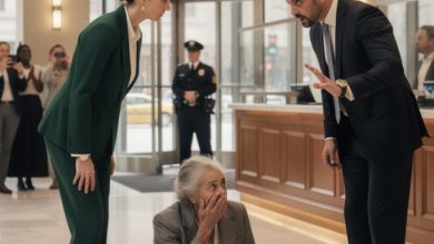 Photo of A Bank Staff Dismissed a Quiet Woman in a Faded Coat—What Happened When Her Daughter Walked Back In Changed Everything