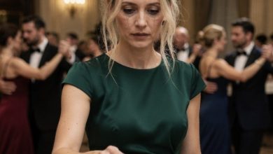 Photo of He Ignored Me at Our Gala and Kept Dancing—What He Didn’t Know Was That I Had Been Planning My Exit for Six Months