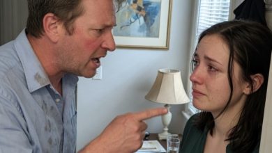 Photo of Two Hours After Her Mother’s Funeral, Her Husband Forced Her to Host a Celebration—Then One Unexpected Guest Exposed a Truth That Changed Everything