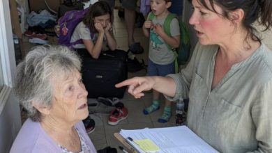 Photo of She Returned to the Home She Had Just Bought and Found Her In-Laws Claiming the Rooms—But One Folder Turned Their Plan Into a Sudden Exit