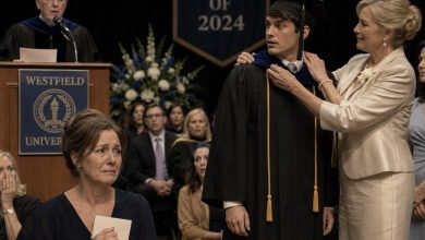 Photo of He Chose His Mother-in-Law Over Me at Graduation — But the Dean’s Next Words Changed the Entire Room