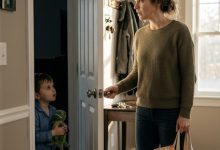 Photo of SHE ASKED ME TO FEED HER DOG… BUT I FOUND HER FIVE-YEAR-OLD SON LOCKED INSIDE THE HOUSE