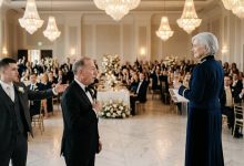 Photo of They Mocked the Woman at Table 42—Until the Groom Revealed She Was the Admiral Who Built Their Legacy