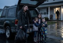 Photo of My Husband Chose His Mistress—Then My Own Father Shut the Door on Me and My Three Children