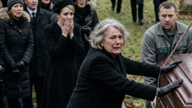 Photo of She Stopped Her Son’s Burial—One Phone Call Exposed a 27-Year Family Betrayal