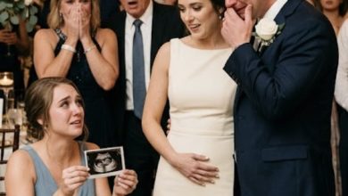 Photo of His Parents Skipped the Wedding—Then the Empty Chairs Revealed a Secret That Left Everyone Speechless