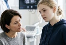 Photo of My Husband Said Our Daughter Was Faking It—Then the Doctor Looked at the Scan and Went Completely Silent