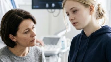 Photo of My Husband Said Our Daughter Was Faking It—Then the Doctor Looked at the Scan and Went Completely Silent