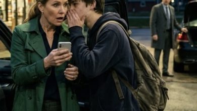 Photo of A Homeless Teen Borrowed My Phone—Then Whispered the Secret That Destroyed My 22-Year Marriage