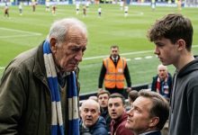 Photo of An Arrogant Stranger Stole My 92-Year-Old Grandpa’s Seat—Then His Own Son Stood Up and Silenced the Entire Stadium