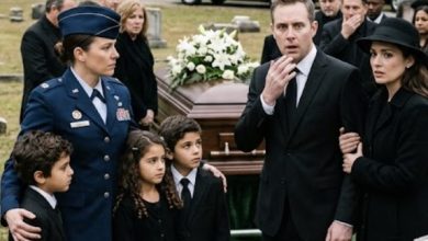Photo of Ten Years After My Ex-Husband Threw Me Away, I Returned to His Father’s Funeral in Uniform — With the Five Children He Never Knew Existed