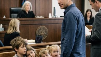 Photo of I Was 29, Single, and Had Never Raised a Child—Then I Saw Five Siblings About to Be Separated and Told the Judge, “I’ll Take All of Them”