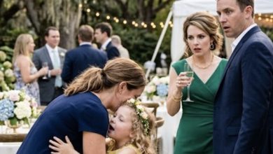 Photo of Five Years After Our Divorce, My Ex Mocked Me at a Wedding—Then a Little Girl Ran Up Yelling “Mommy!” and His Girlfriend Turned Pale