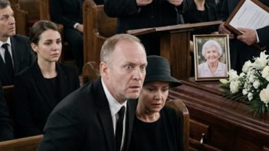 Photo of My Dad Refused to Come While Grandma Was Dying—Then the Pastor Read Her Final Note at the Funeral