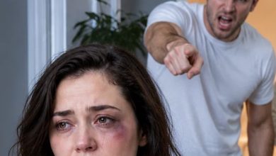 Photo of At 3 A.M., My Husband Called Me “Useless”—Hours Later, I Walked Into the Police Station With Proof That Destroyed Him