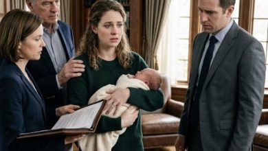 Photo of Six Days After Giving Birth, My Husband Abandoned Me With Our Newborn. Then My Father Showed Me the Documents—and I Discovered What His Family Really Wanted From My Daughter.