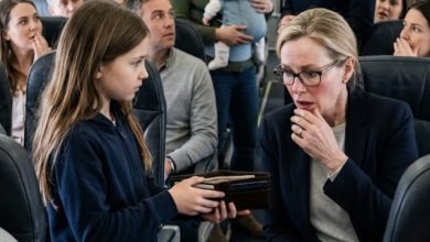 Photo of A Woman Stole the Airplane Seat I Paid Extra For—Then My 10-Year-Old Daughter Stood Up and Silenced the Entire Plane