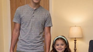 Photo of Everyone Wanted the Little Girl—Until They Learned She Had a Brother