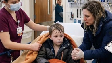 Photo of My 6-Year-Old Came Home Blue-Lipped After His Father Left Him Outside a Restaurant in 5°F Weather—Then the ER Doctor Confirmed the Truth