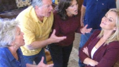 Photo of My Sister Demanded $2,600 for Rent and Dad Threatened to Ban Me From Thanksgiving—So I Said Two Words. By the Weekend, Her Belongings Were on the Curb
