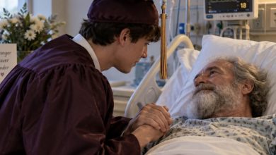 Photo of I Went Straight From Graduation to My Father’s Hospital Room. Then He Told Me Why He Really Disappeared 9 Years Ago