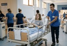 Photo of I Was Being Wheeled Into Surgery When a Nurse Stopped My Bed and Said, “There’s a Young Woman Outside Who Says She’s Your Daughter.”