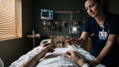 Photo of I Woke Up in the Hospital After Nearly Dying in My Mom’s House—Then a Nurse Handed Me a Photo She Was Never Supposed to See