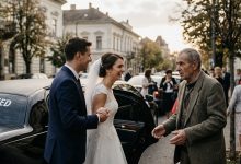 Photo of I Was Smiling Beside Our Wedding Limo When a Stranger Walked Up and Said, “Your Mother Was My Mother Too”