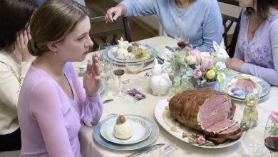 Photo of My Mother Accused Me of Stealing From My Father at Easter Dinner — But She Didn’t Know What He Had Asked Me to Hide