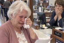 Photo of For 32 Years I Deposited $15 Every Friday for the Son Who Ran Away. This Morning, the Teller Showed Me Who Else Had