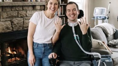 Photo of He Broke Off Our Engagement Six Weeks Before the Wedding. Three Years Later, I Married Him in His Living Room, and Then the Doorbell Rang